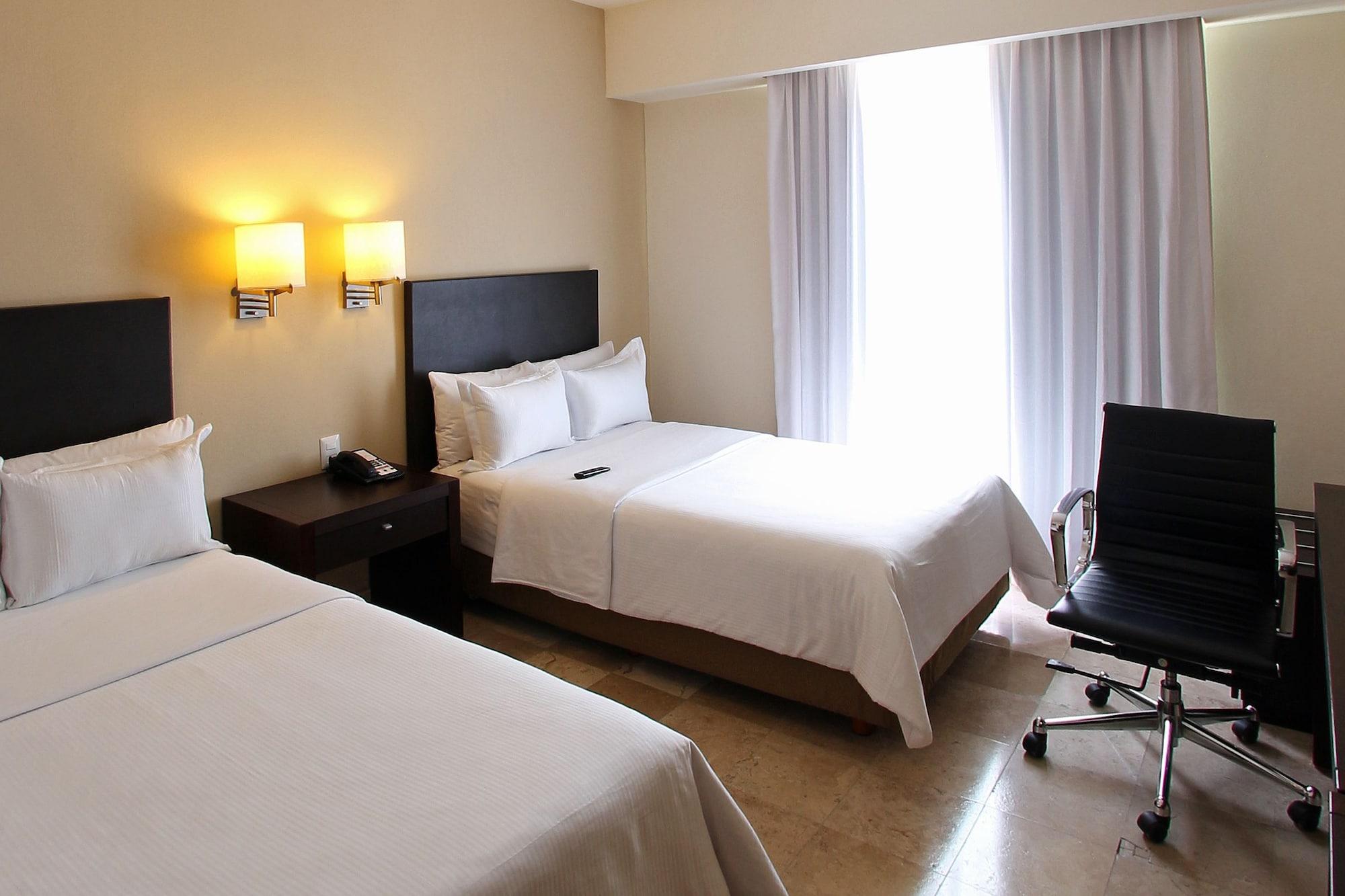 Fiesta Inn Coatzacoalcos Buitenkant foto