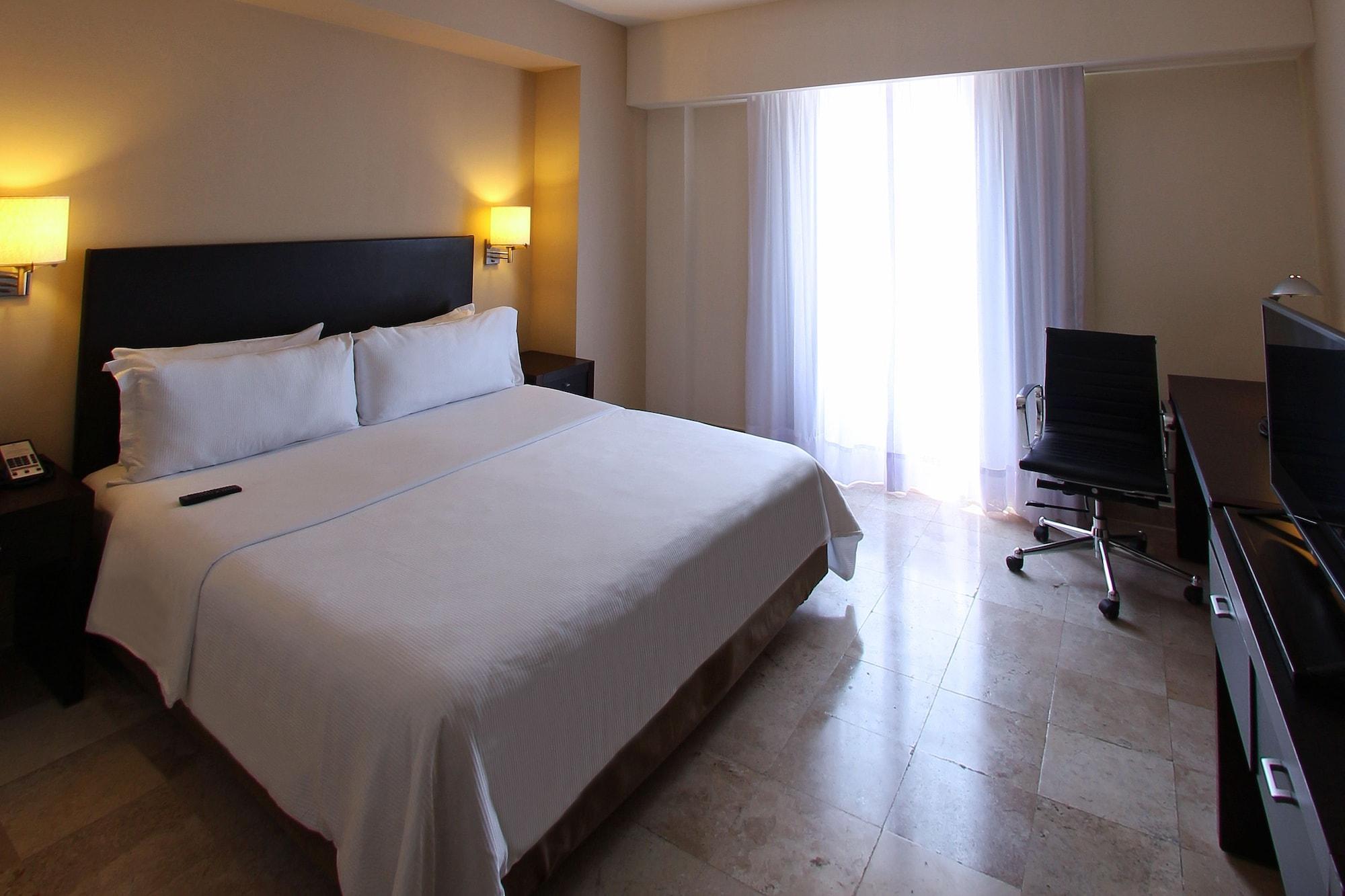 Fiesta Inn Coatzacoalcos Buitenkant foto